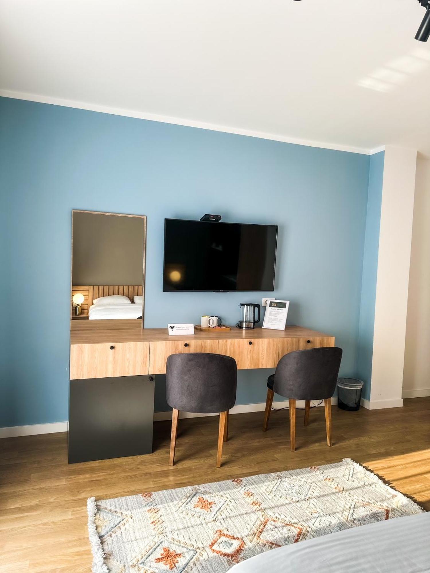 Grand Apartments Prishtina Пристина Екстериор снимка