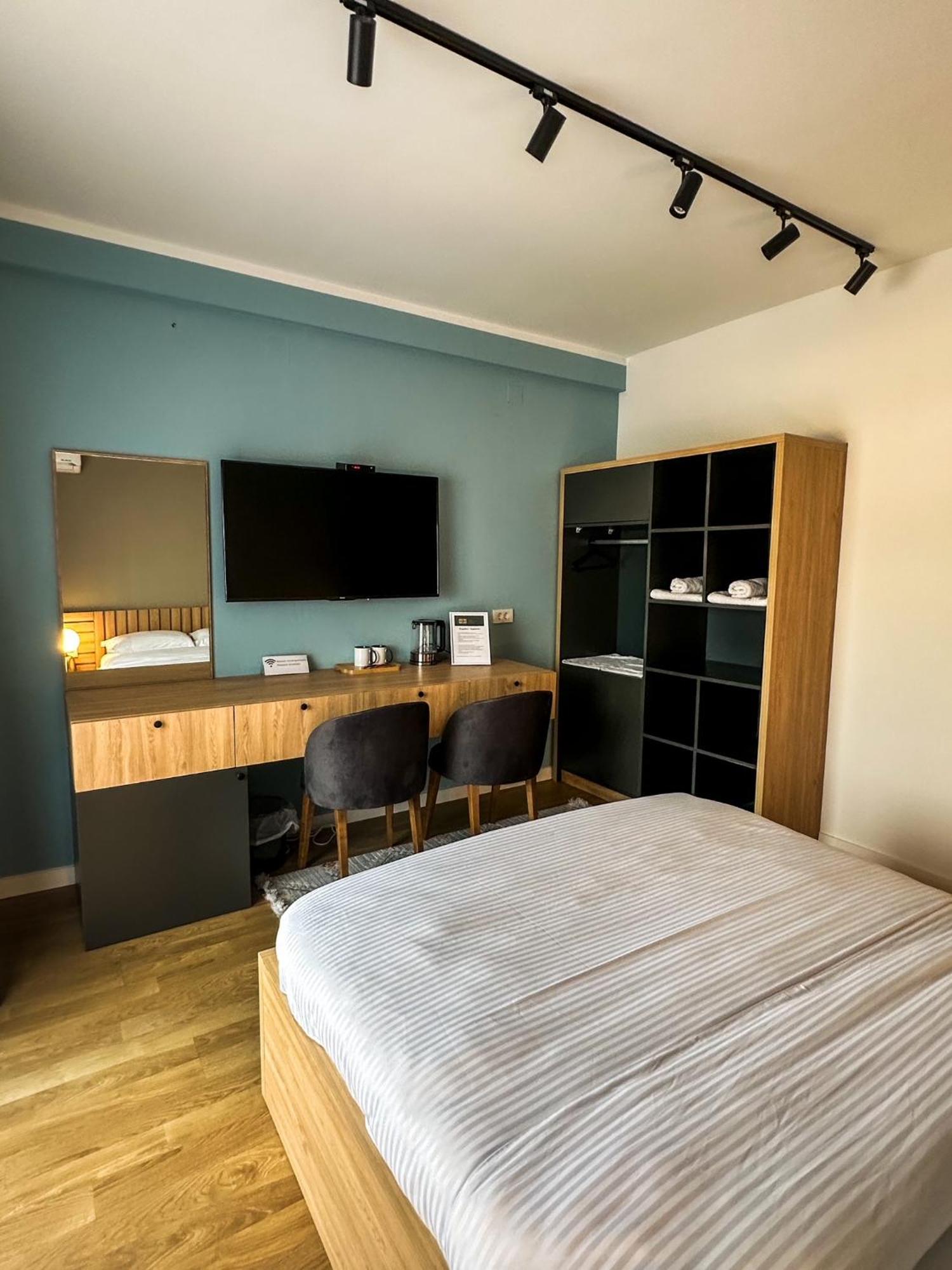 Grand Apartments Prishtina Пристина Екстериор снимка