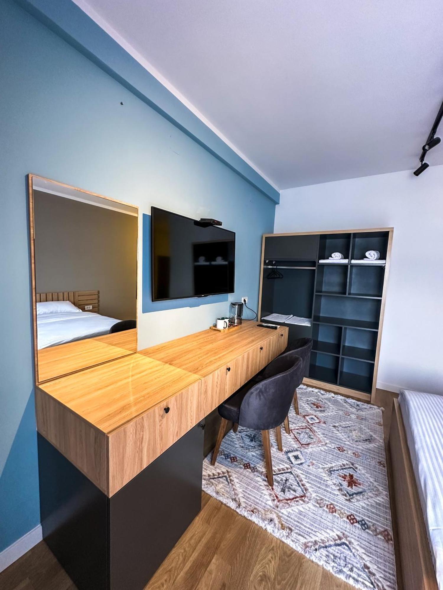 Grand Apartments Prishtina Пристина Екстериор снимка
